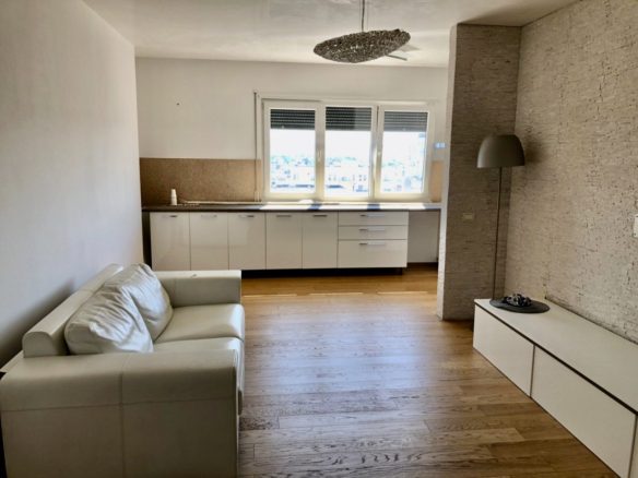 Apartament 2+1 prane UKD-se, Durres