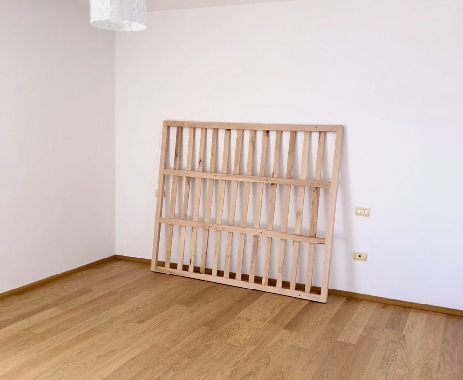 956