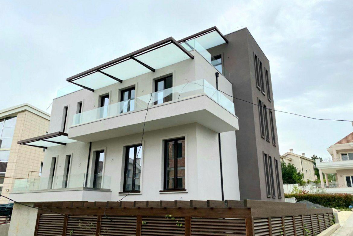 Duplex prane TEG, Tirane