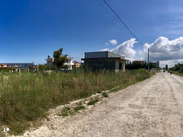 625 m2 toke per shitje prane Autostrades Tirane Durres