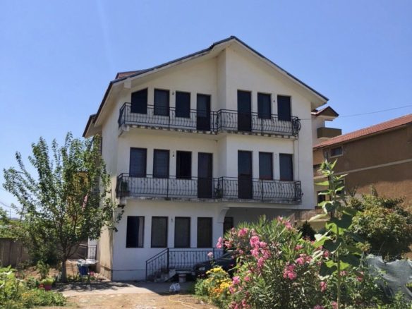 Vile 3 kate per shitje, Plazh Durres
