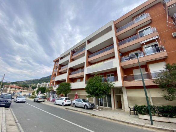Apartamente me pamje nga deti per shitje, Vlore.