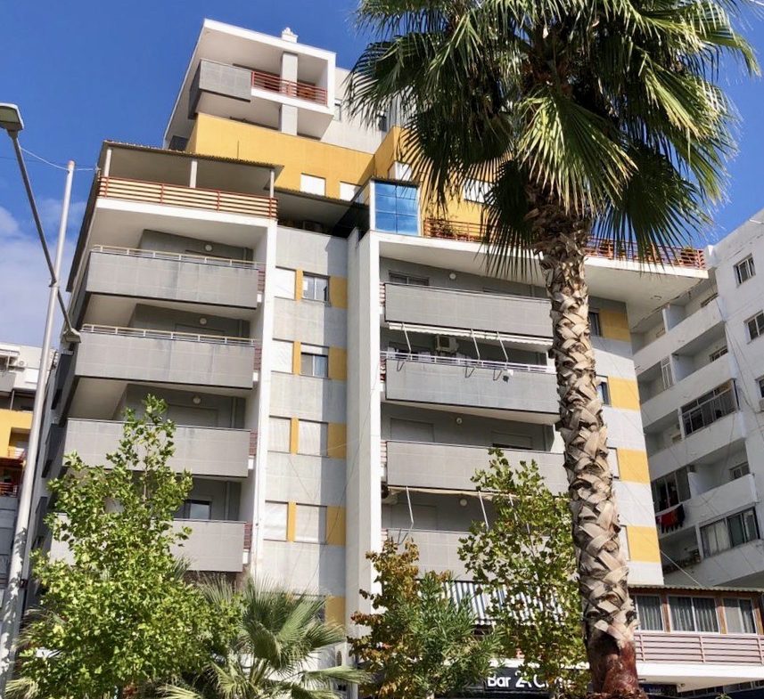 Apartament 2+1 prane hotel Adriatik, Durres