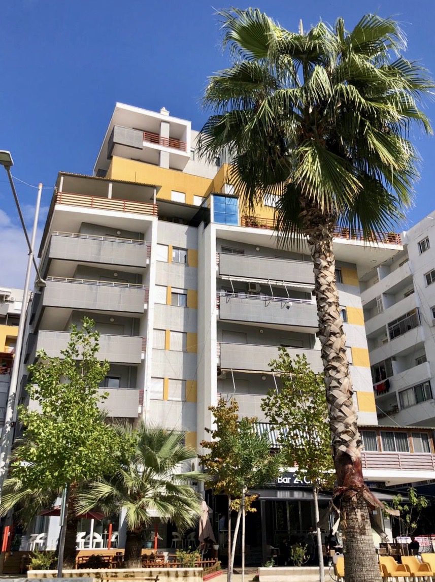 Apartament 2+1 prane hotel Adriatik, Durres