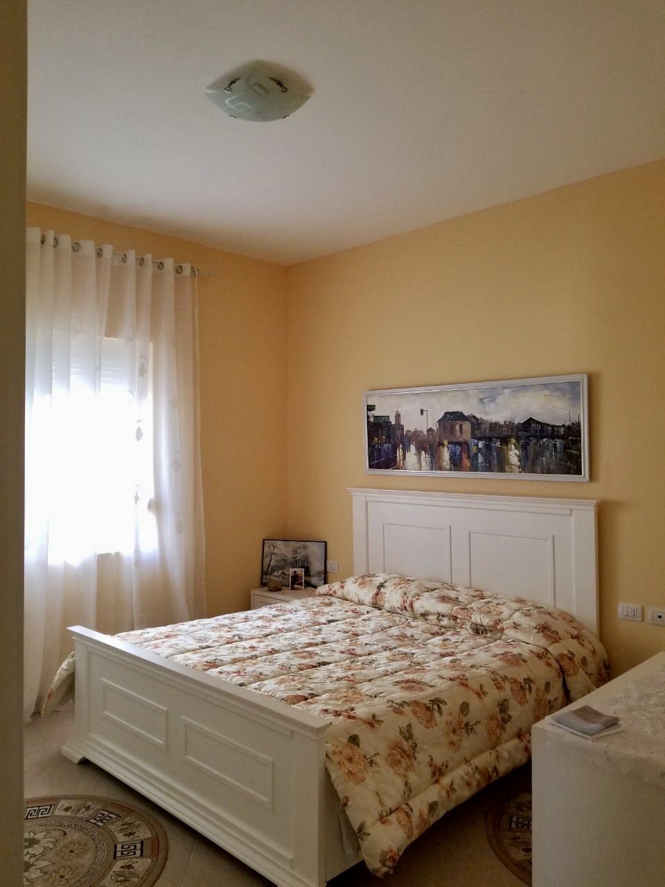 Shtepi private + dyqan prane shkolles Eftali Koci, Durres