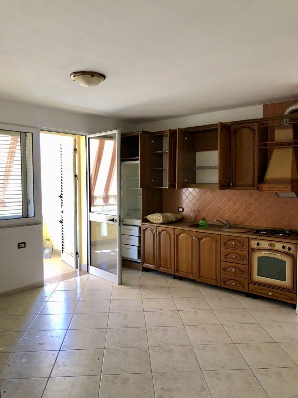 Apartament me 460 euro/m2, Golem