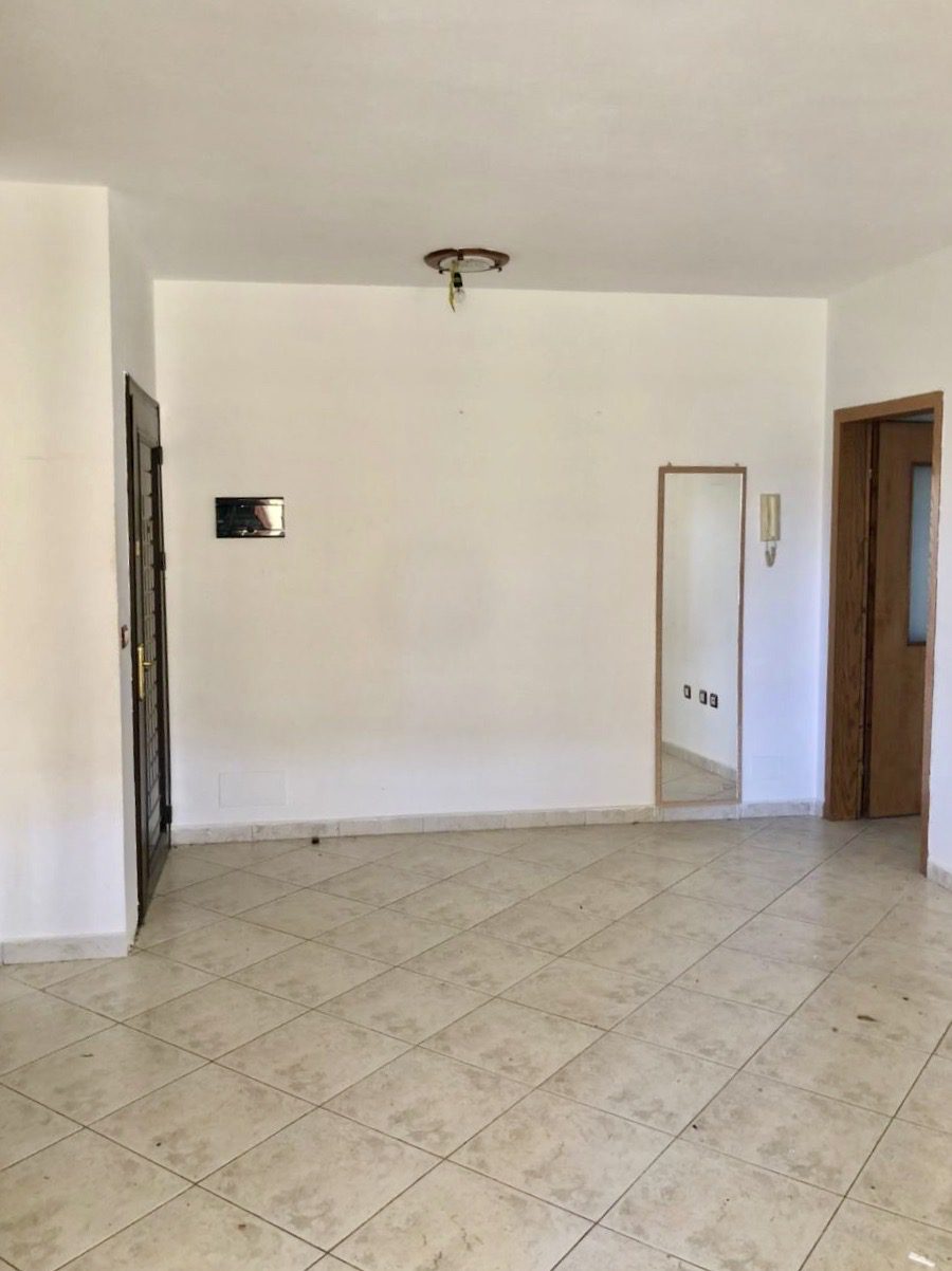 Apartament me 460 euro/m2, Golem
