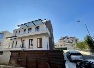 Vile 3 kate te Rezidenca Akacia Hill, Tirane.