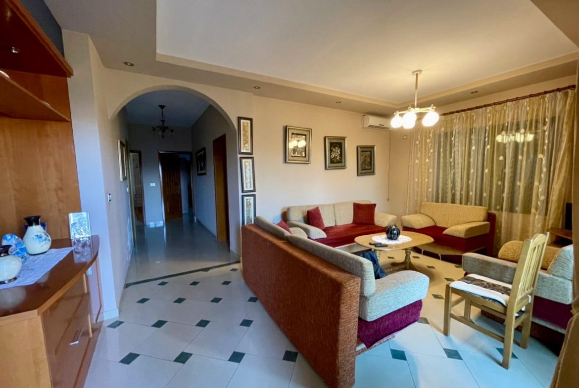 Shtepi private 2 kateshe prane Galaktikut, Durres