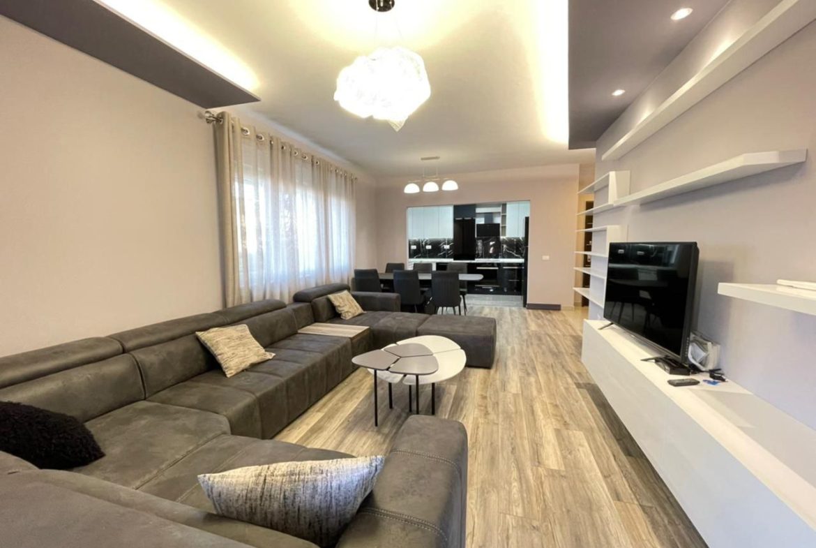 Super apartament 3+1 te Residenca Touch of Sun, Tirane.