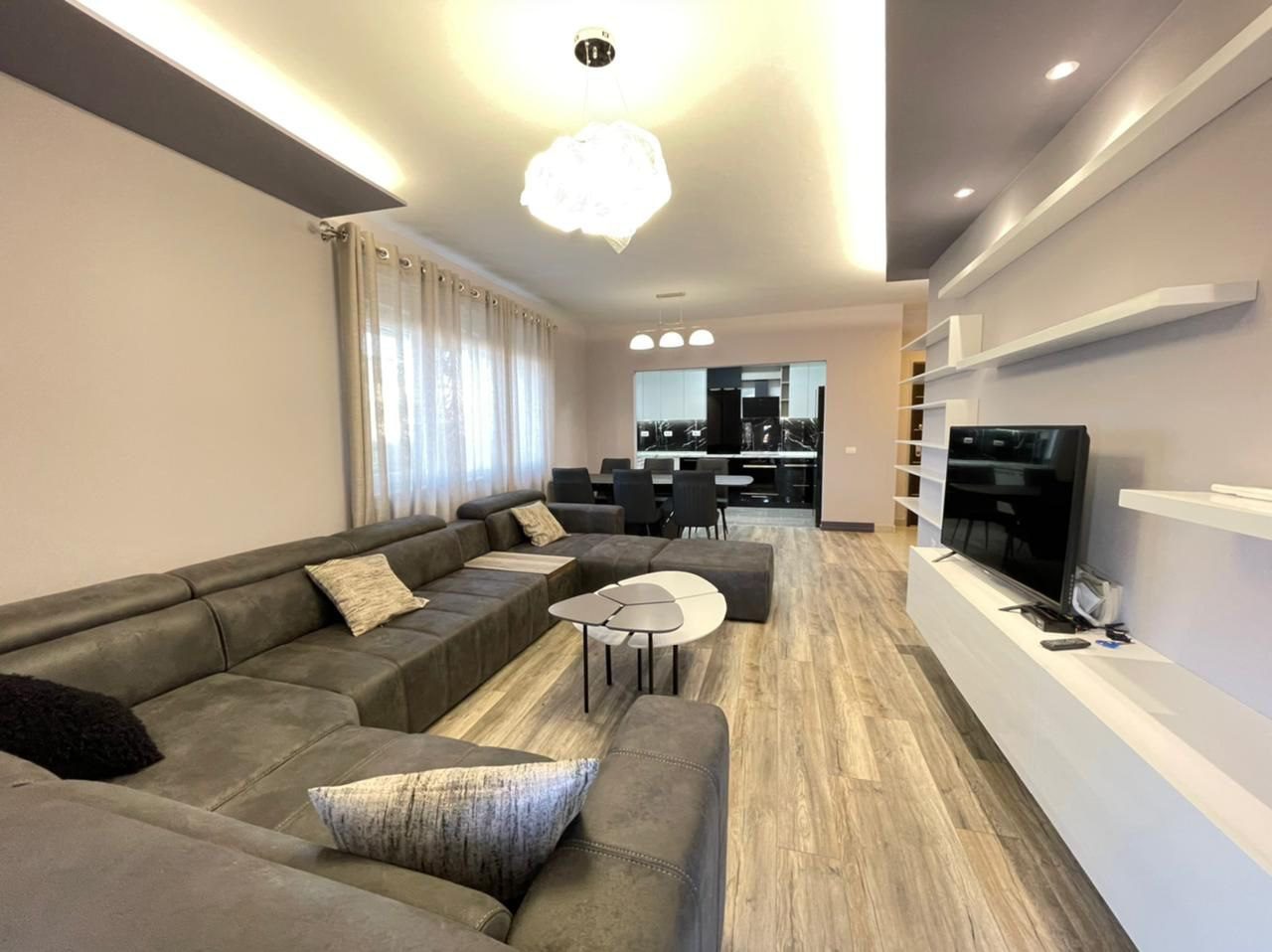 Super apartament 3+1 te Residenca Touch of Sun, Tirane.