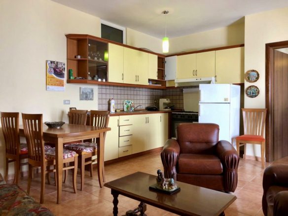 Apartament 1+1 te Shkembi Kavajes, Durres