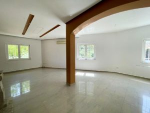PER QIRA 3+1 TE BLLOKU I VILAVE SELITE, TIRANE