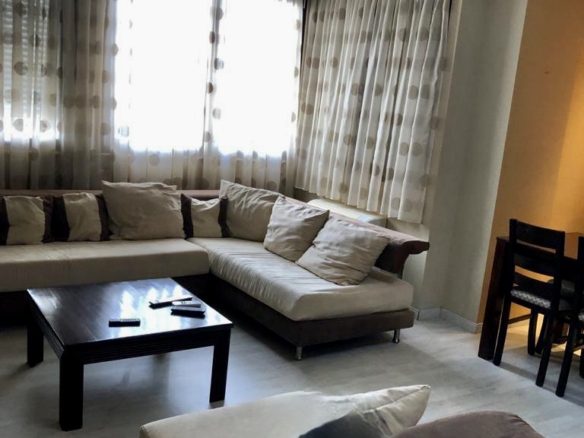 Apartament 3+1+parkim per qera, perballe Universitetit te Juridikut, Tirane.