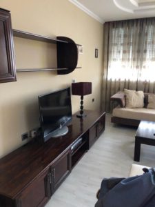 Apartament 3+1+parkim per qera, perballe Universitetit te Juridikut, Tirane.