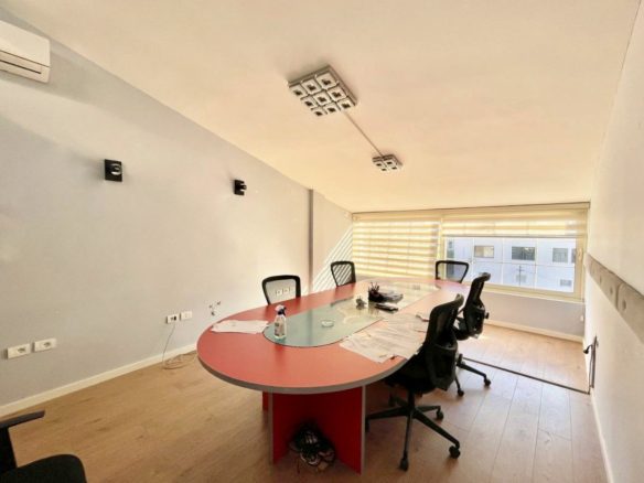 Vile 460 m2 e pershtatshme per biznes, Sheshi Pranvera, Durres