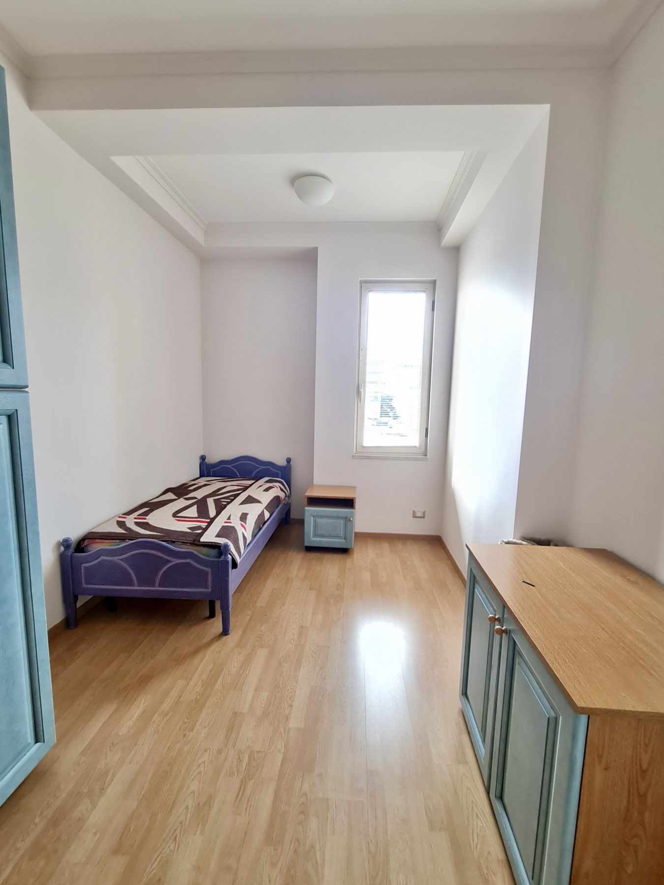 Apartament 3+1 me qira ne Bllok, Tirane