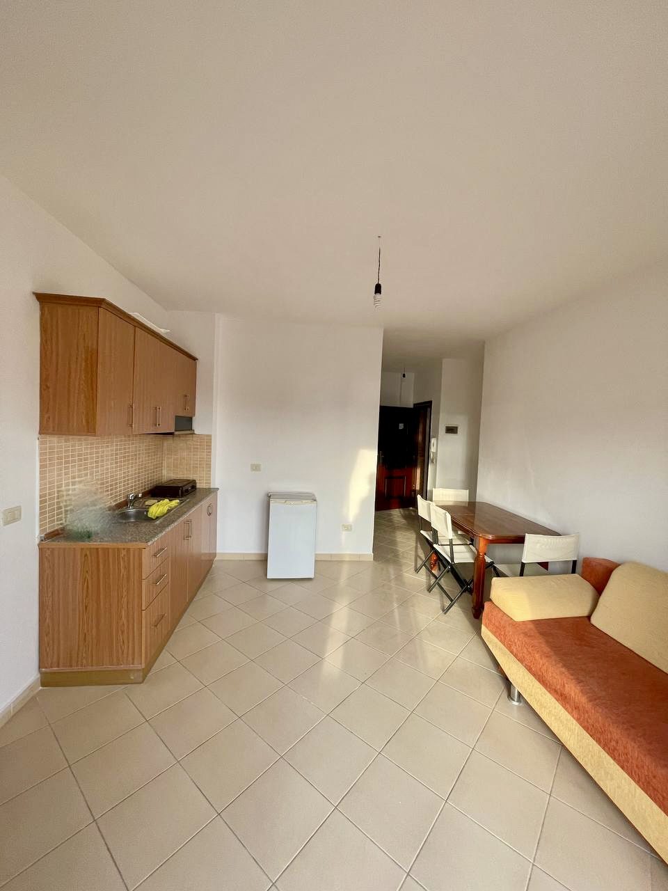 Apartament 1+1 prane hotel Belvedere, Durres