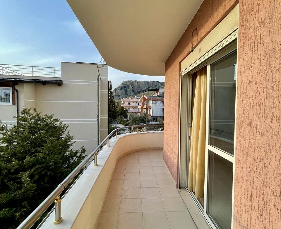 Apartament 1+1 prane hotel Belvedere, Durres
