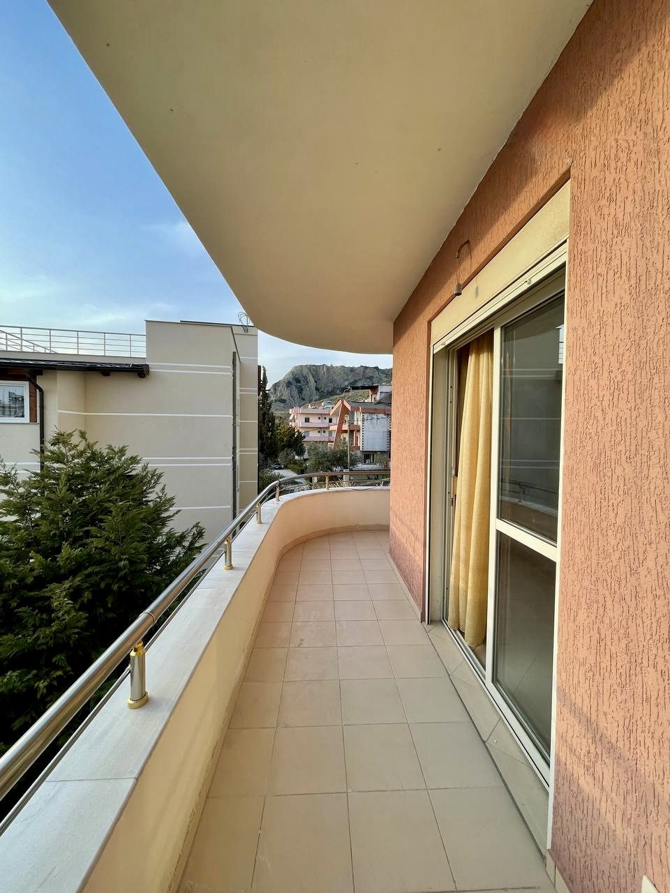 Apartament 1+1 prane hotel Belvedere, Durres
