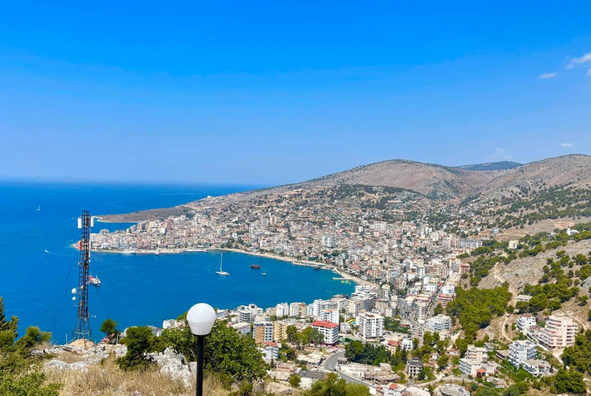 Jepet toke buze detit me perqindje, Sarande.