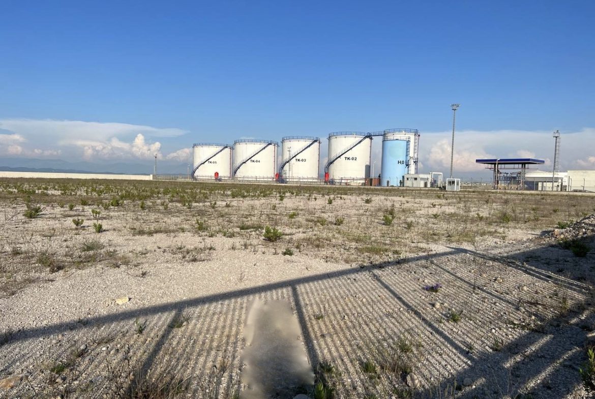 Shitet truall 20’000 m2, Porto Romano, Durres.