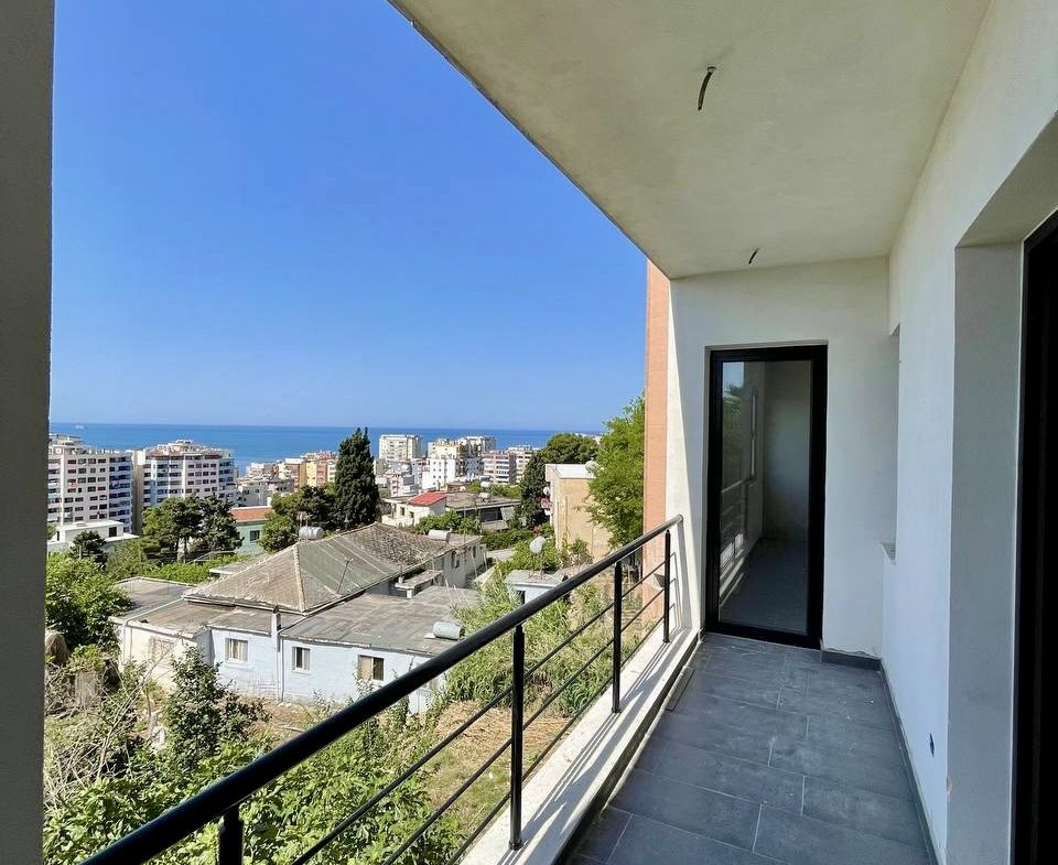 Apartament 1+1 me pamje nga deti te Vila Zogut, Durres