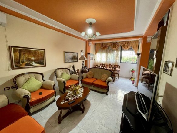 Apartament 2+1 prane Kryqit Kuq, Durres