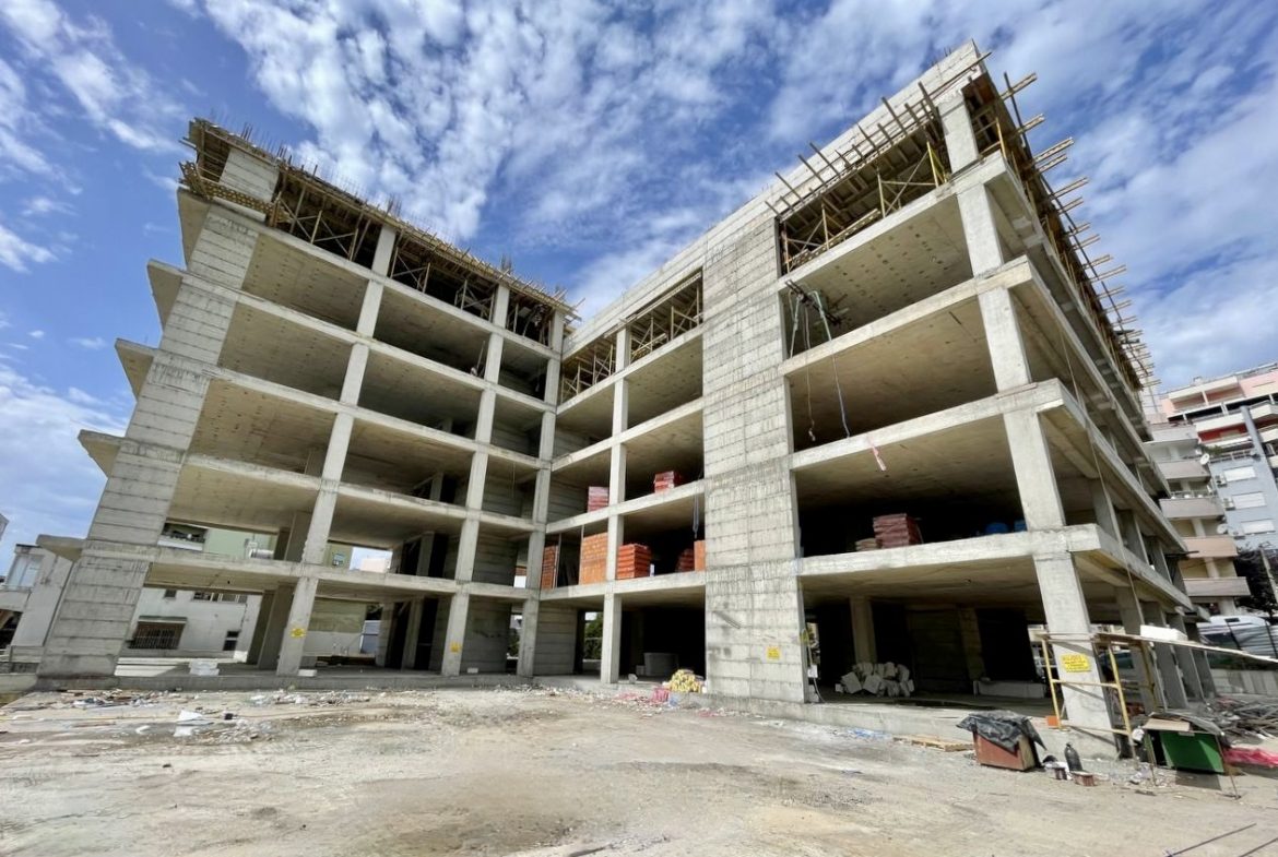 Apartament 1+1 per shitje prane gjimnazit “Gjergj Kastrioti” Durres