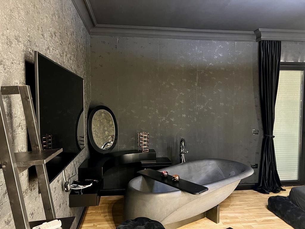 Apartament me oborr per shitje prane Teg-ut, Tirane￼