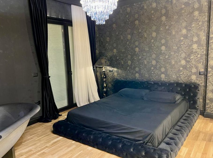 Apartament me oborr per shitje prane Teg-ut, Tirane￼