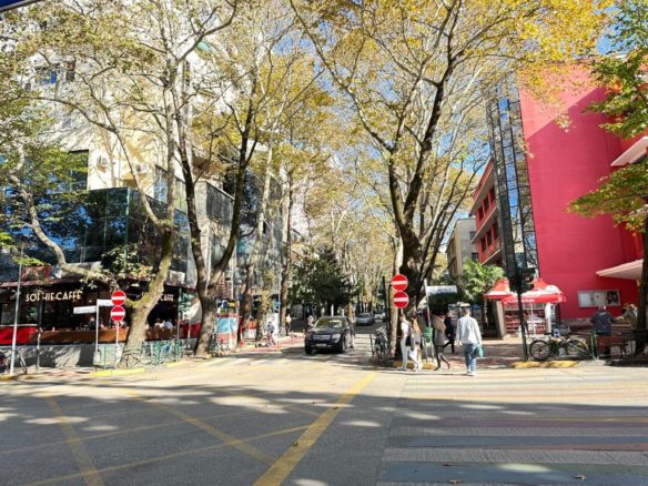 Ambient biznesi per shitje, prane RTSH, Tirane.