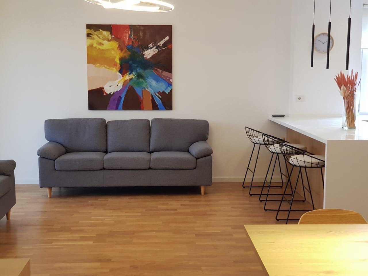Super apartament 3+1+2 poste parkimi per qera, Residenca “Touch of the Sun”, Tirane.