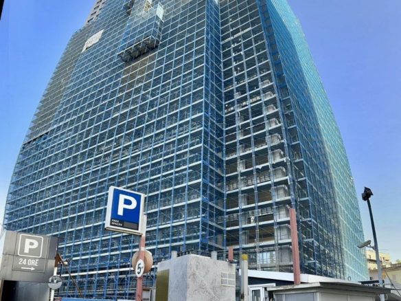 Per shitje 2 apartamente te Downtown One, Tirane