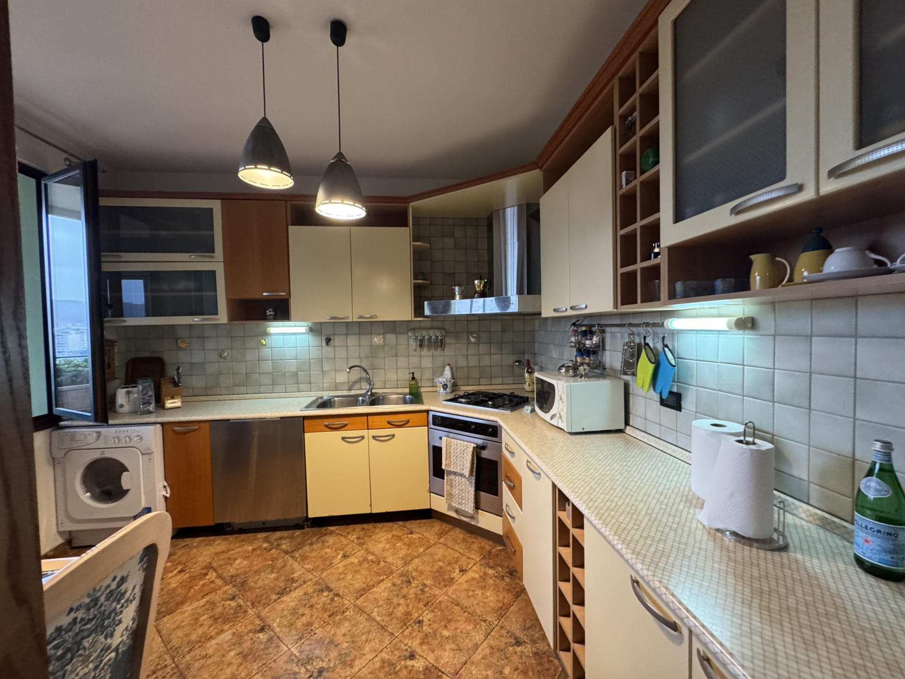 Apartament 3+1 me pamje panoramike per shitje, Bulevardi Gjergj Fishta, Tirane.