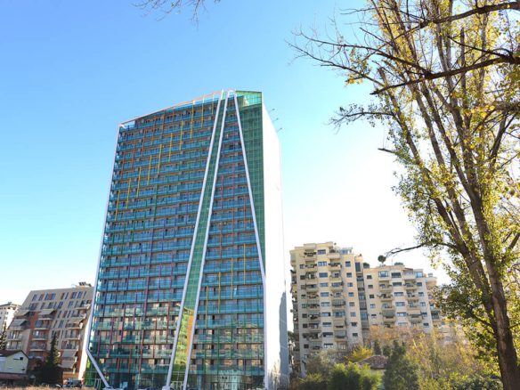 Apartament 2+1 per qera, te Amabsador 3, Tirane.