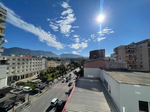 Apartament 2+1 per shitje, Rruga Elbasanit, Tirane.