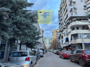 Ambient biznesi per shitje, prane Gardes, Tirane.