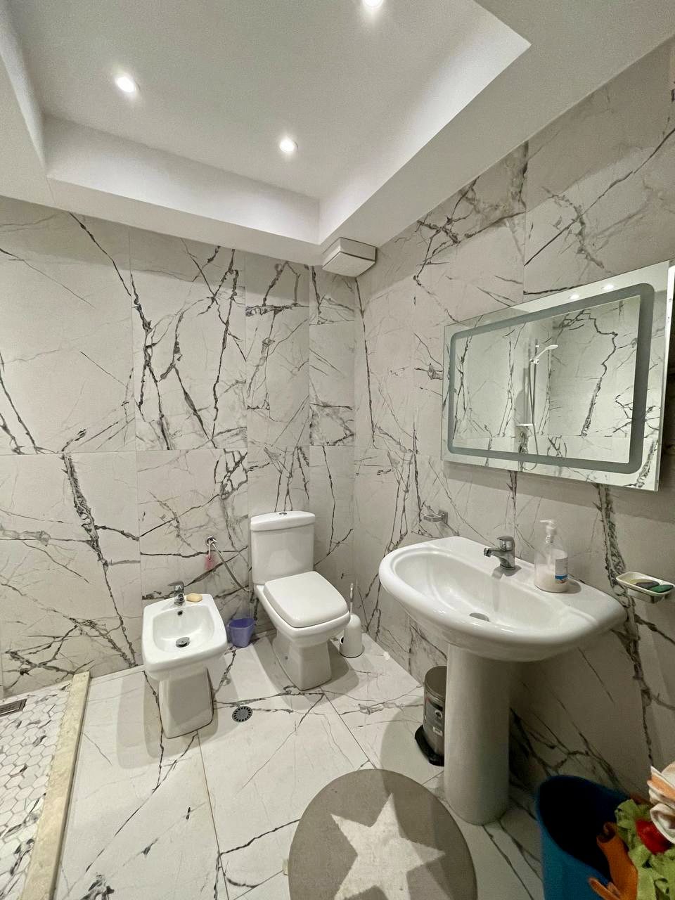 Apartament 2+1 per shitje, te rruga re e Portit, Durres