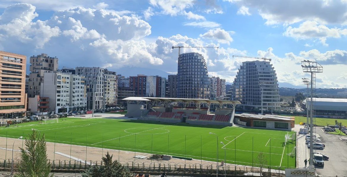 Okazion! Penthouse per shitje, te Kompleksi Dinamo, Tirane.