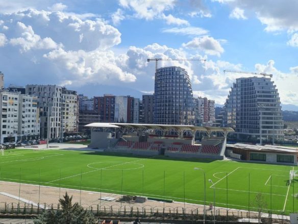 Okazion! Penthouse per shitje, te Kompleksi Dinamo, Tirane.