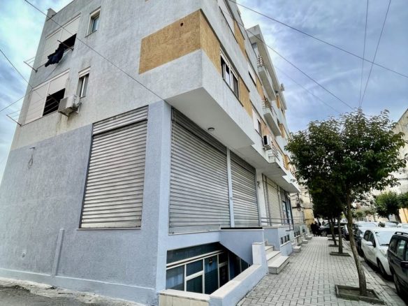 Ambient biznesi per shitje prane Spitalit, Durres