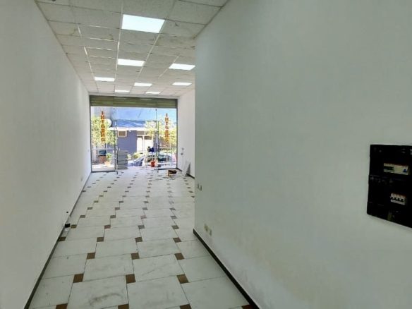 Ambient biznesi 70 m2 per shitje dhe qera, Plazh Durres