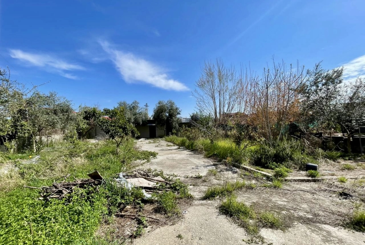 Toke truall 500 m2 per shitje ne Plazh, Durres