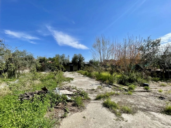Toke truall 500 m2 per shitje ne Plazh, Durres