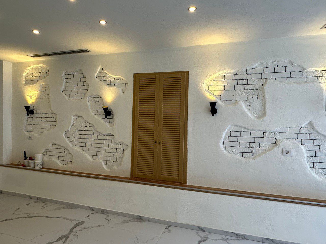 Lokal per shitje, prane 21 Dhjetorit, Tirane.