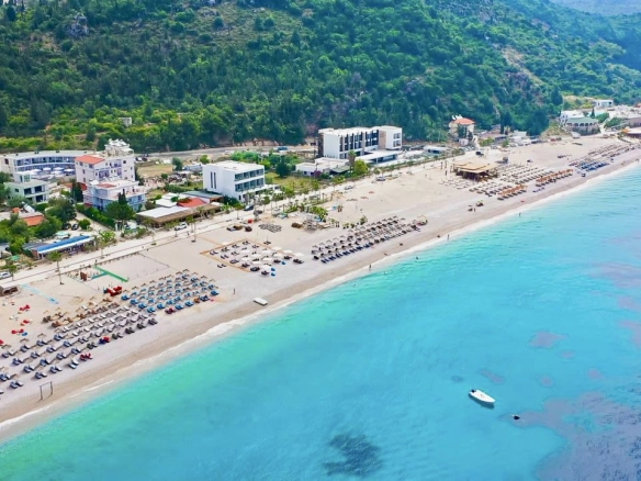Hotel me 40 dhoma buze detit ne faze tulle i ndertuar, Dhermi