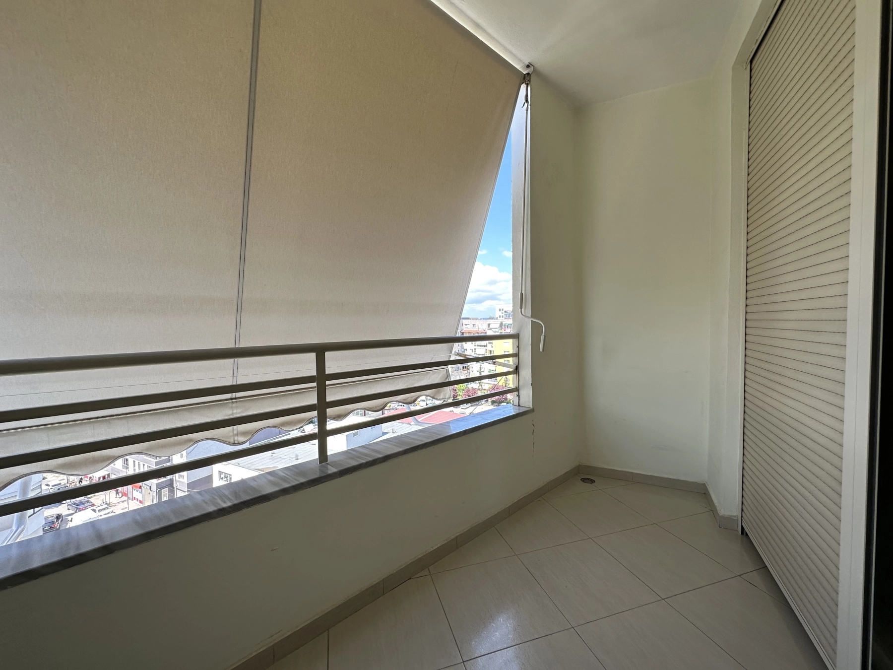 Apartament 2+1 per qera, Don Bosko, Tirane.