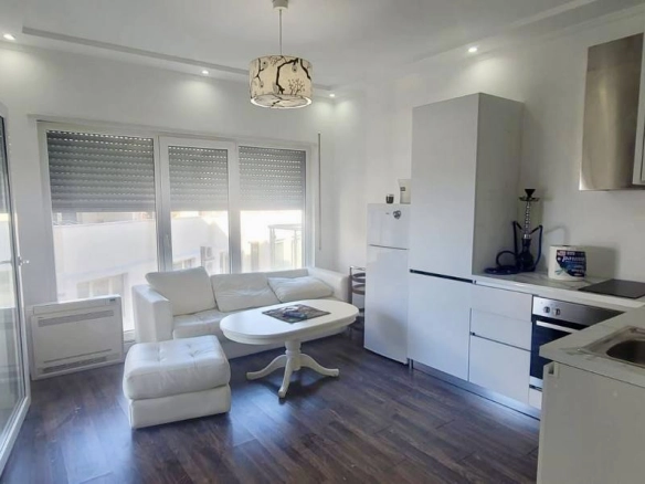 Apartament 1+1 prane Hotel Bleart, Durres