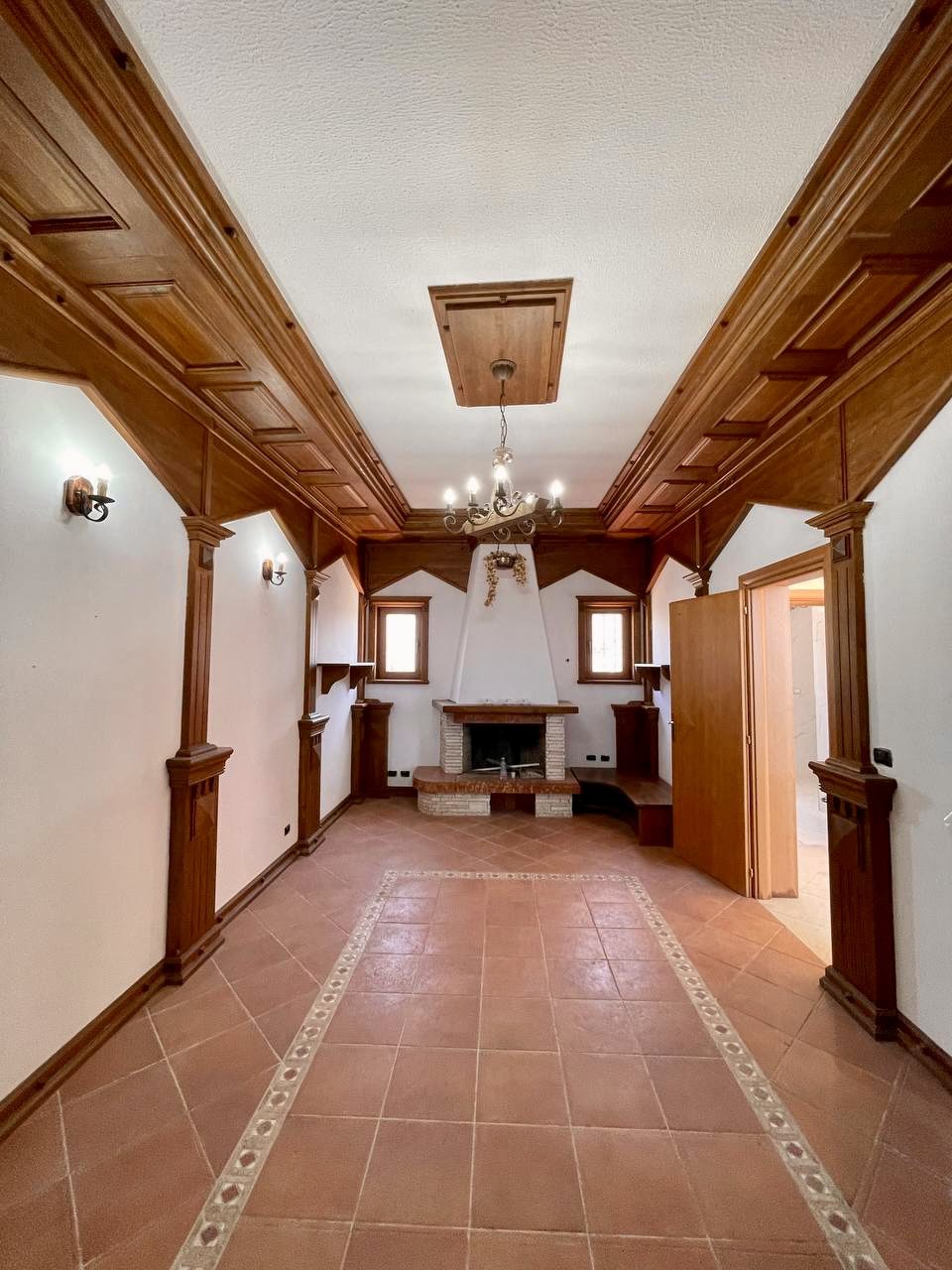 Duplex per shitje te Muzeumi Deshmoreve, Durres